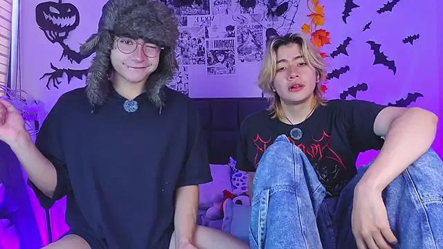 Vamps Lovers online show from 10-23-25, 01:10