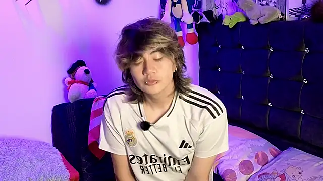 Vamps Lovers online show from 03-31-26, 09:21