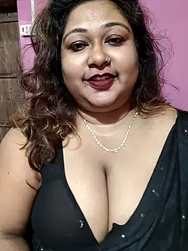 Snapshot of hotbhabhi011 chatting on 11-22-25, 01:48 hotbhabhi011 online show from 11-22-25, 01:48