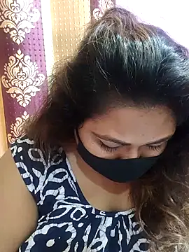 Snapshot of hotbhabhi011 chatting on 11-28-25, 01:08 hotbhabhi011 online show from 11-28-25, 01:08