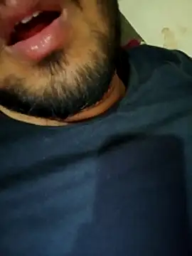 Snapshot of Mahabteegg chatting on 02-12-26, 12:49 Mahabteegg online show from 02-12-26, 12:49