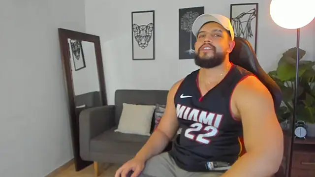 Justin kingX7 online show from 04-04-26, 01:59