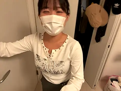 Snapshot of hikiwarinatto_xoxo chatting on 12-16-25, 08:41 hikiwarinatto xoxo online show from 12-16-25, 08:41