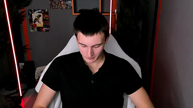 Snapshot of David__Diamond chatting on 10-05-25, 03:54 David Diamond online show from 10-05-25, 03:54