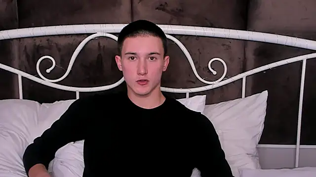 Snapshot of David__Diamond chatting on 10-11-25, 04:38 David Diamond online show from 10-11-25, 04:38