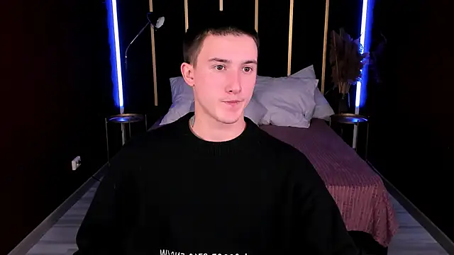 Snapshot of David__Diamond chatting on 10-20-25, 03:45 David Diamond online show from 10-20-25, 03:45