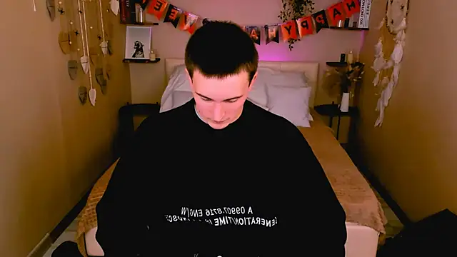 Snapshot of David__Diamond chatting on 10-26-25, 04:02 David Diamond online show from 10-26-25, 04:02