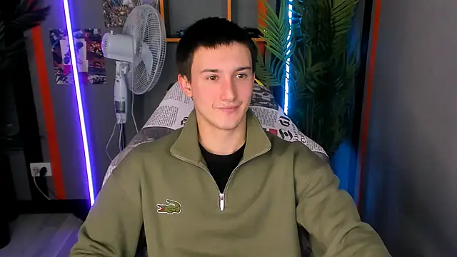 Snapshot of David__Diamond chatting on 11-21-25, 04:05 David Diamond online show from 11-21-25, 04:05