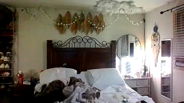 Snapshot of Electra_Slash chatting on 02-22-26, 12:36 Electra Slash online show from 02-22-26, 12:36