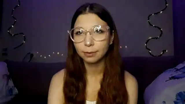 Snapshot of MiaamaLoveLyslt chatting on 09-10-25, 04:07 MiaamaLoveLyslt online show from 09-10-25, 04:07