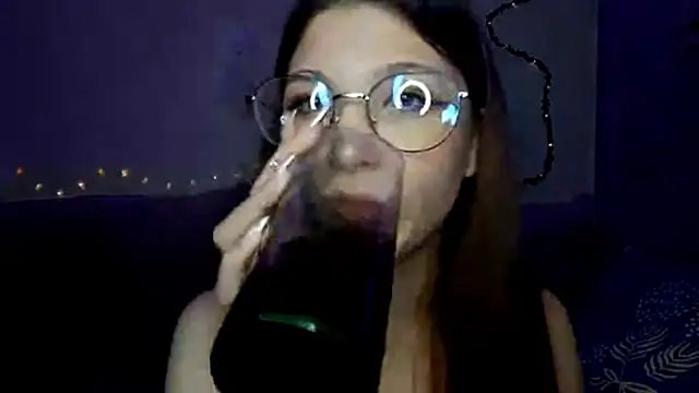 Snapshot of MiaamaLoveLyslt chatting on 09-16-25, 05:03 MiaamaLoveLyslt online show from 09-16-25, 05:03