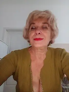 52MiaLove02 online show from 10-20-25, 04:46