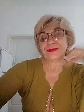 52MiaLove02 online show from 11-28-25, 05:54