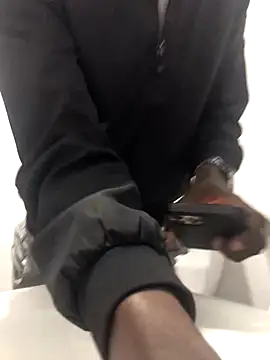 DarkSkiined online show from 10-28-25, 10:41