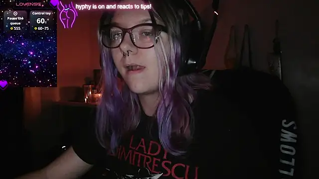 x3raven online show from 10-04-25, 02:42