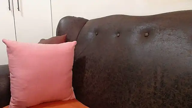 bustylaura4u online show from 03-01-25, 08:02