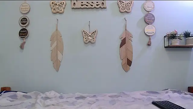 ashlyanaldeep18 online show from 10-27-25, 12:58