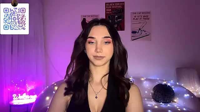 LinaMour online show from 04-04-26, 10:51