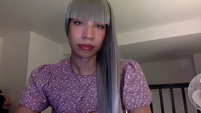 Itzel Saenz online show from 01-13-26, 08:03