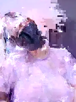 Snapshot of Ladyetcetera chatting on 09-15-25, 11:49 Ladyetcetera online show from 09-15-25, 11:49