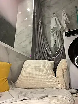 Snapshot of Kitty_Kisss chatting on 02-18-26, 07:21 Kitty Kisss online show from 02-18-26, 07:21