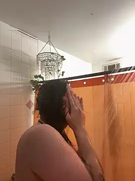 Snapshot of crashnasty chatting on 02-09-26, 05:00 crashnasty online show from 02-09-26, 05:00