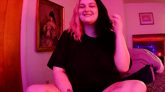 Snapshot of Princessblazed444 chatting on 09-17-25, 04:08 Princessblazed444 online show from 09-17-25, 04:08