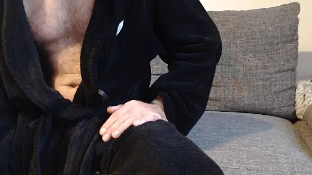 Snapshot of sexpourvous chatting on 10-14-25, 06:25 sexpourvous online show from 10-14-25, 06:25