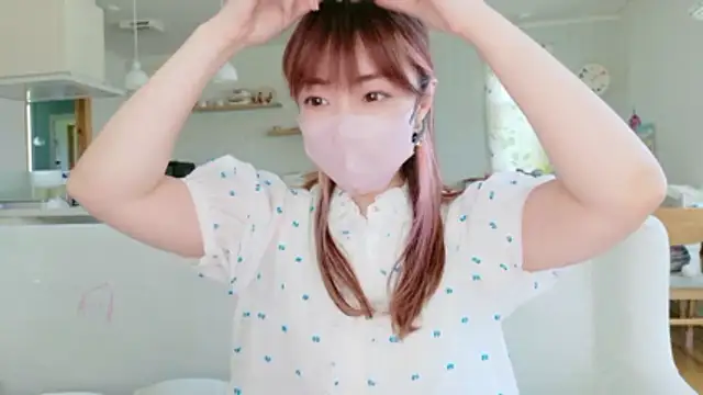 SUZU 1201 online show from 05-25-26, 04:07