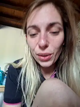 Snapshot of SexyAlya chatting on 09-29-25, 09:36 SexyAlya online show from 09-29-25, 09:36