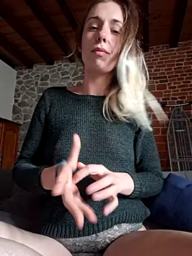 Snapshot of SexyAlya chatting on 10-05-25, 03:54 SexyAlya online show from 10-05-25, 03:54