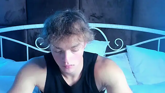 Snapshot of ChaseMuscular chatting on 10-08-25, 04:15 ChaseMuscular online show from 10-08-25, 04:15