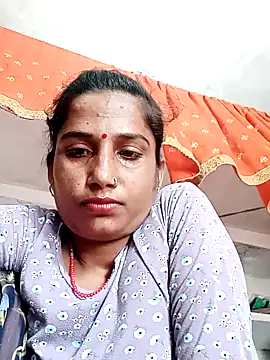 Snapshot of Jan_643 chatting on 09-10-25, 03:28 Jan 643 online show from 09-10-25, 03:28