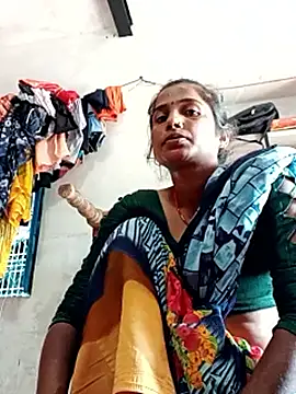 Snapshot of Jan_643 chatting on 09-13-25, 04:34 Jan 643 online show from 09-13-25, 04:34