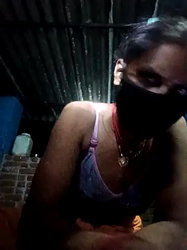 Snapshot of Jan_643 chatting on 10-08-25, 04:15 Jan 643 online show from 10-08-25, 04:15