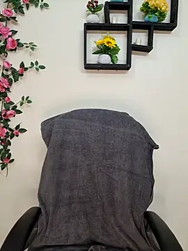 Snapshot of ariya-03 chatting on 12-23-25, 09:29 ariya-03 online show from 12-23-25, 09:29