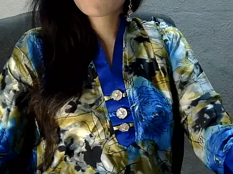 Snapshot of Neha_Sharma1 chatting on 10-06-25, 01:08 Neha Sharma1 online show from 10-06-25, 01:08