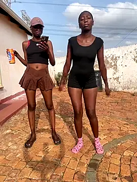 Snapshot of Melanin2002 chatting on 11-14-25, 02:16 Melanin2002 online show from 11-14-25, 02:16