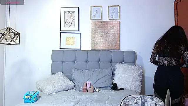  naomi s online show from 05-10-26, 01:16