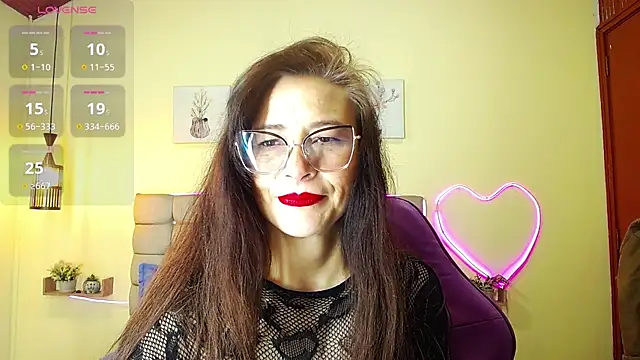  naomi s online show from 07-08-26, 01:26