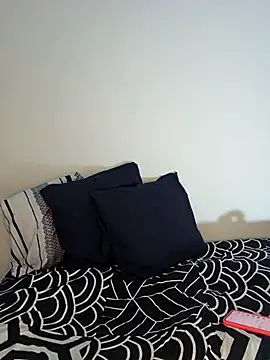 Nicoleefaith  online show from 10-08-25, 07:00