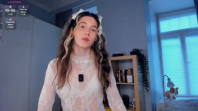 AntonettaTarring online show from 11-19-25, 07:30