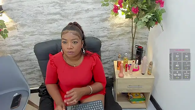 Snapshot of Afrodita_de_amor chatting on 10-10-25, 12:04 Afrodita de amor online show from 10-10-25, 12:04