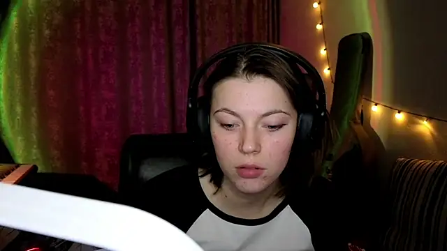 CutieAnny online show from 03-04-26, 08:15