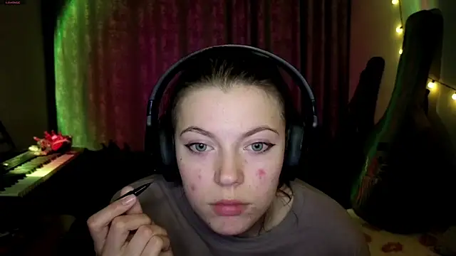 CutieAnny online show from 04-10-26, 09:30