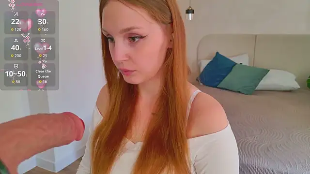 Snapshot of HoneyLace_ chatting on 07-28-26, 01:32 HoneyLace online show from 07-28-26, 01:32