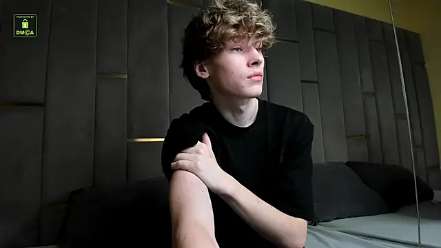 Snapshot of Kevin_Garsia chatting on 09-18-25, 08:44 Kevin Garsia online show from 09-18-25, 08:44