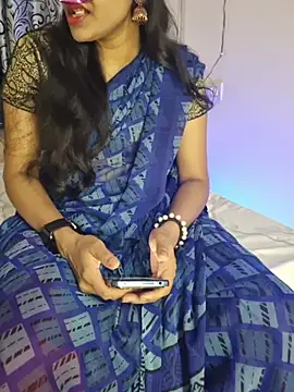 Snapshot of hot_spicey chatting on 04-21-26, 05:17 hot spicey online show from 04-21-26, 05:17