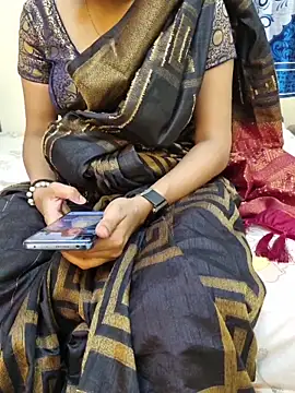 Snapshot of hot_spicey chatting on 05-05-26, 05:43 hot spicey online show from 05-05-26, 05:43
