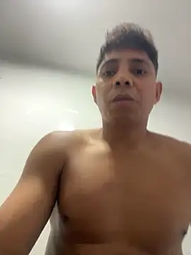 eduin069 online show from 09-29-25, 11:48